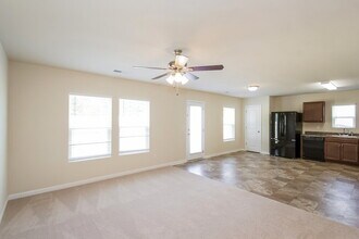 12047 Quail Dr in Hampton, GA - Building Photo - Building Photo