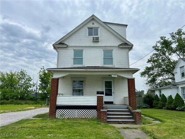 property at 117 W 29th St