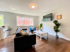 2698 Robinson Blvd in Pittsburgh, PA - Building Photo - Building Photo