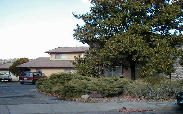 1356 Monte Vista Ave in St Helena, CA - Building Photo - Building Photo