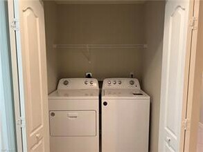 8490 Kingbird Loop-Unit -929 in Ft. Myers, FL - Foto de edificio - Building Photo