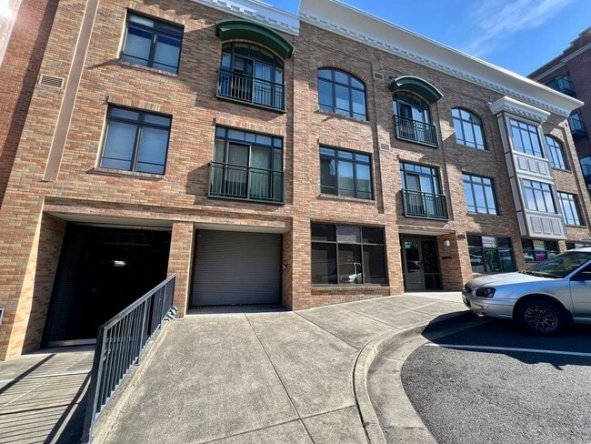 1101 McKenzie Ave in Bellingham, WA - Building Photo - Building Photo