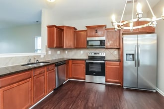 813 Georgia Oak Ln in Landis, NC - Building Photo - Building Photo