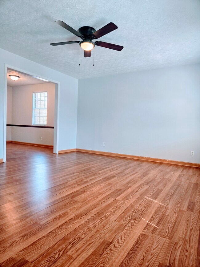 26 Jonquil Ln in Taylors, SC - Building Photo - Building Photo