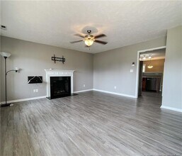 395 Americana Dr in Raeford, NC - Building Photo - Building Photo