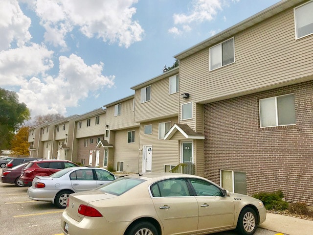 Jewel Drive Apartments in Ames, IA - Building Photo