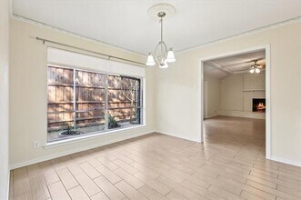 10655 Sandpiper Ln in Dallas, TX - Building Photo - Building Photo