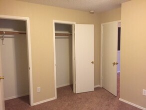 2524 Tan Oak Dr in Dallas, TX - Building Photo - Building Photo