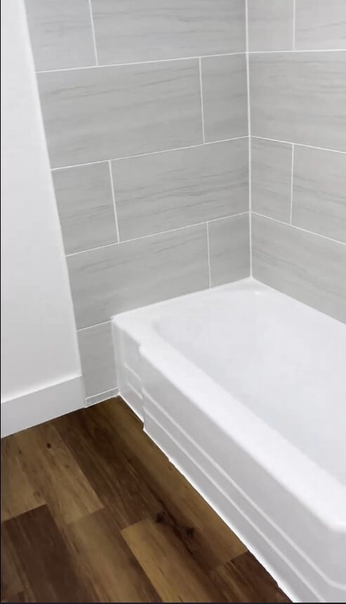 property at 1025 G Ave