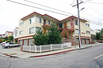 2445 8th Ave in Oakland, CA - Building Photo - Building Photo