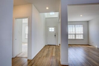 10013 Elkhorn Dr in Fort Worth, TX - Building Photo - Building Photo