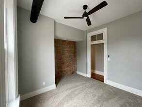 418 Johnson St, Unit 2 in Covington, KY - Foto de edificio - Building Photo