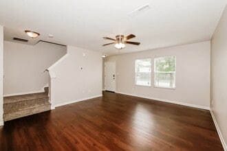 3327 Grove Berry Ln in Indianapolis, IN - Building Photo - Building Photo
