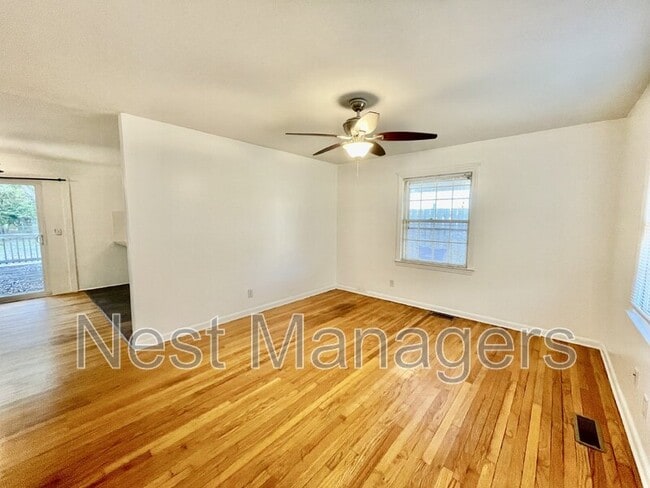 3522 Thomas Dr in Fayetteville, NC - Building Photo - Building Photo