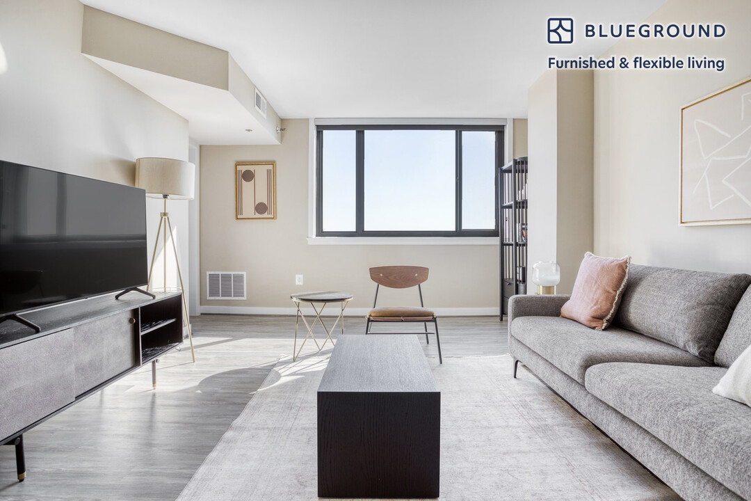 1200 N Veitch St, Unit FL9-ID350 in Arlington, VA - Building Photo