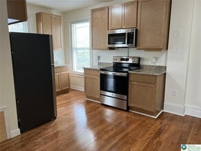 527 Linden St in Bethlehem, PA - Building Photo - Building Photo