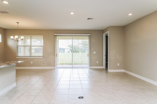 603 Vinca Rosea in Punta Gorda, FL - Building Photo - Building Photo