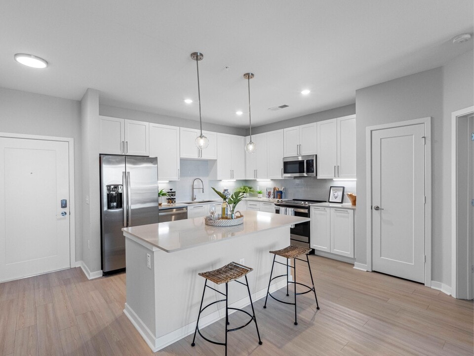 Bainbridge Bayview in Clearwater, FL - Building Photo