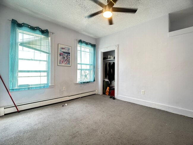 67 Holworthy St, Unit 67 Holwrothy