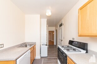 811 Dobson St, Unit 3E