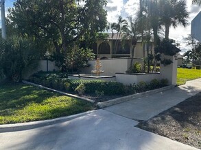 441 Pine Glen Ln in Greenacres, FL - Building Photo - Building Photo