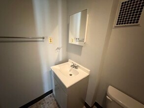 528 Grant St in Danville, IL - Building Photo - Building Photo