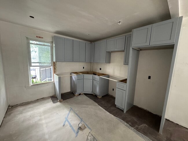 10 Hunting St, Unit 3 in Cambridge, MA - Foto de edificio - Building Photo