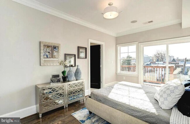 property at 3624 10th St NW