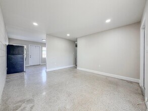 703 N 25th St in Fort Pierce, FL - Building Photo - Building Photo