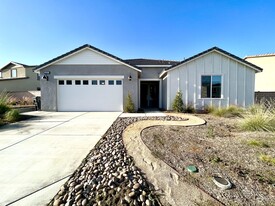 24800 Cimarron Cir