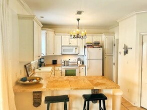 951 Frontage Rd in Oxford, MS - Building Photo - Building Photo