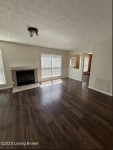 12402 Bristol Bay Pl in Louisville, KY - Foto de edificio - Building Photo