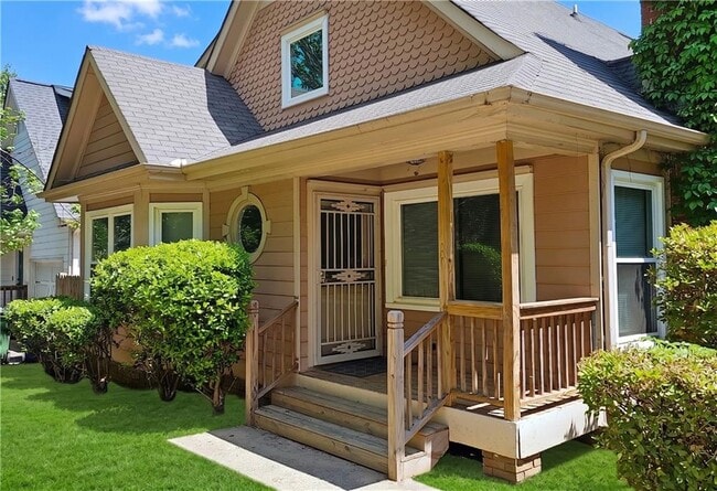 957 Oak St SW in Atlanta, GA - Building Photo - Building Photo
