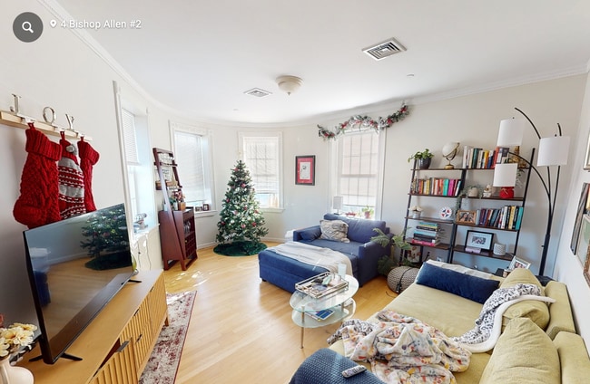 4 Bishop Allen Dr, Unit 2