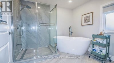 77 Leitchcroft Crescent in Markham, ON - Building Photo - Building Photo