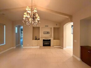 3032 Hanson Ave in Clovis, CA - Building Photo - Building Photo