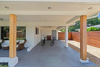 918 SE 3rd Ave in Delray Beach, FL - Building Photo - Building Photo
