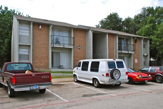 SOUTH CREST in Dallas, TX - Foto de edificio - Building Photo