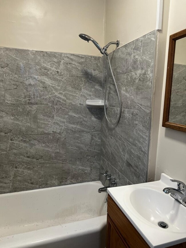 629 N Jefferson St in Allentown, PA - Building Photo - Building Photo