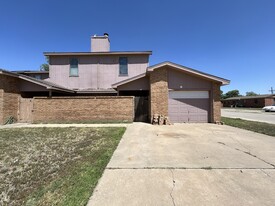 6110 36th St in Lubbock, TX - Building Photo