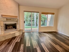 1750 E Lakeshore Dr in Whitefish, MT - Building Photo - Building Photo
