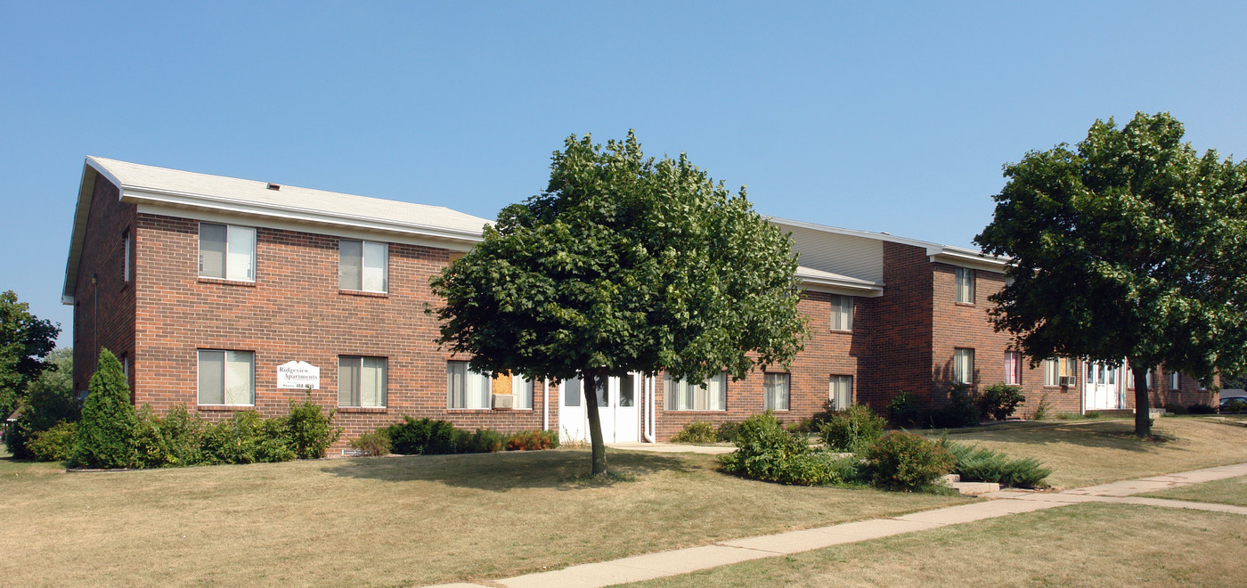 Lochman Apartments in De Pere, WI - Building Photo