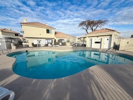 661 Anemone Ln in Henderson, NV - Building Photo