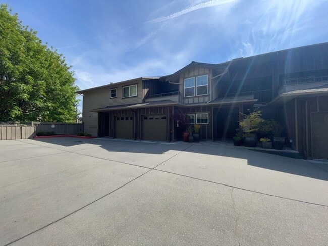 Wilson Place Apartments in Bothell, WA - Foto de edificio - Building Photo