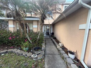 13112 Meadowfield Dr in Orlando, FL - Building Photo - Building Photo