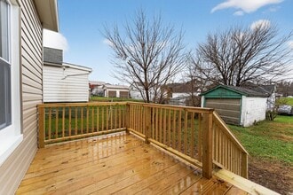 1013 N 15th St in Clarksburg, WV - Foto de edificio - Building Photo