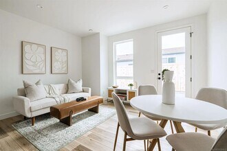 2945 B St in San Diego, CA - Building Photo - Building Photo