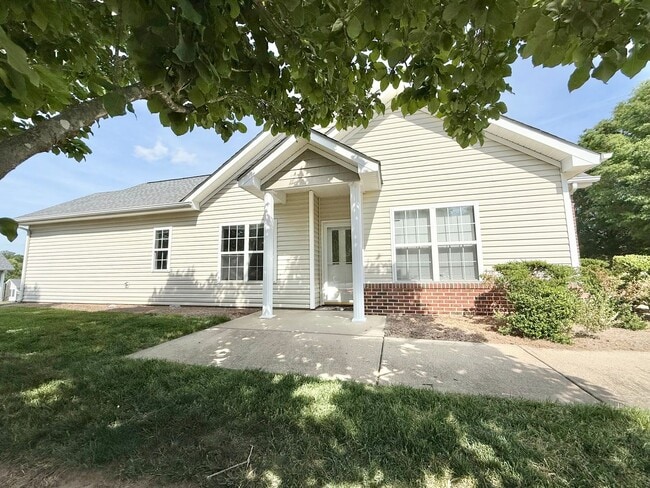 2808 Andover Glen Rd in Raleigh, NC - Building Photo - Building Photo