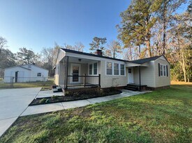 385 Magnolia St in Richmond Hill, GA - Building Photo