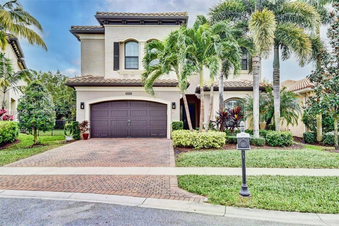 16939 Bridge Crossing Cir in Delray Beach, FL - Building Photo